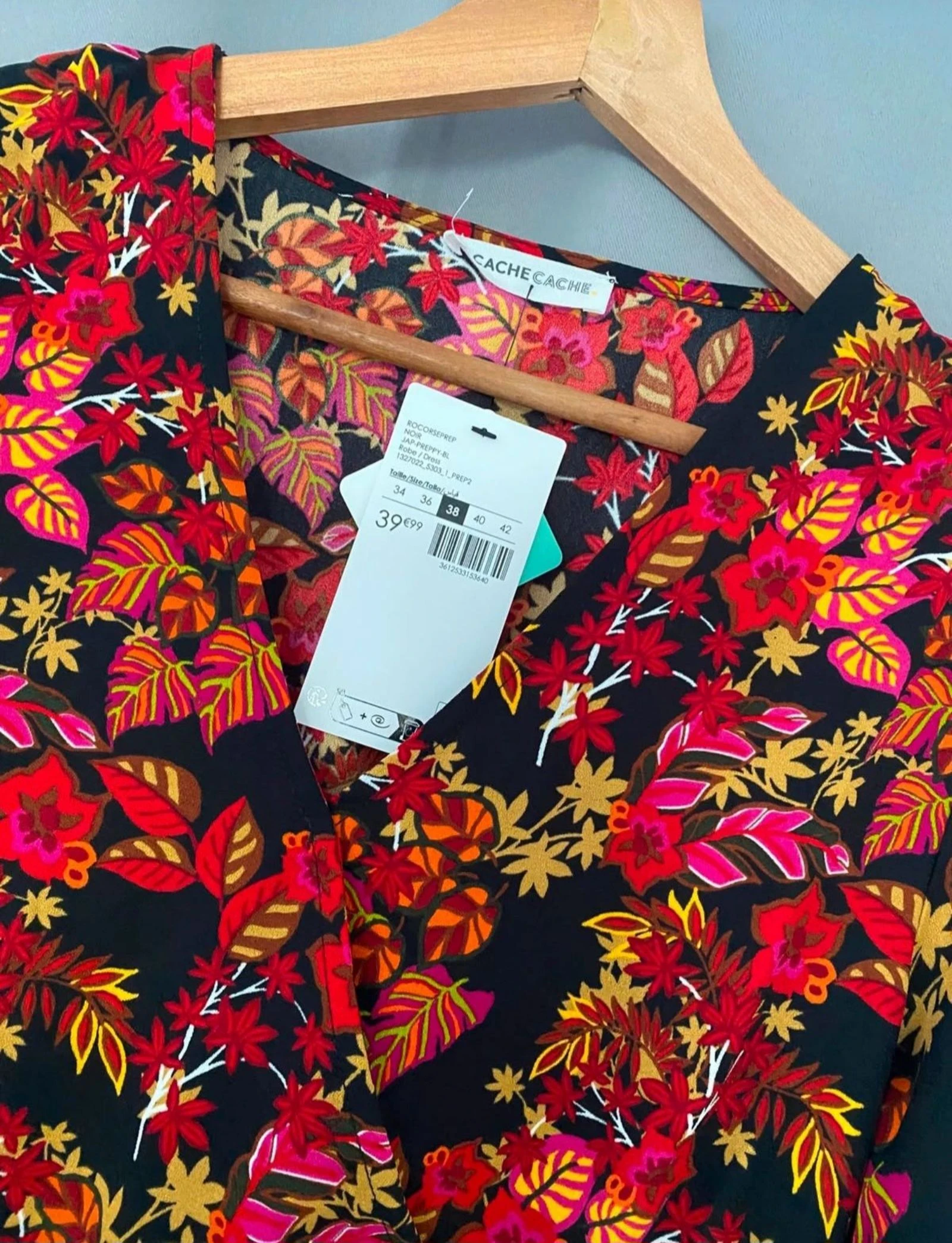 🌺 Magnifique Robe fleurie -Taille M - Neuve avec étiquette 🌺